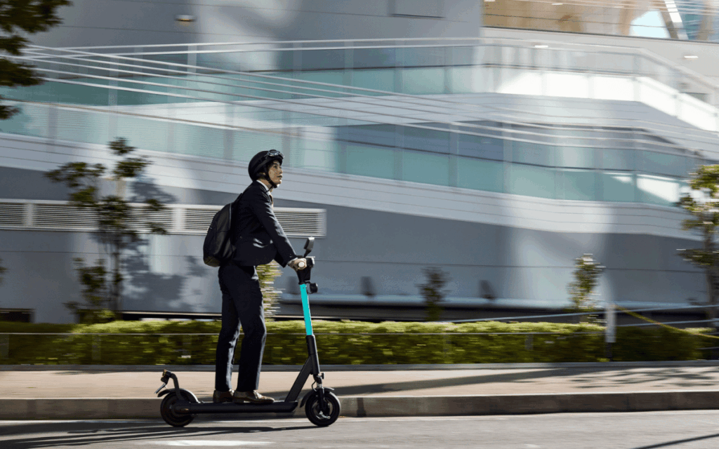 Patinete eléctrico de alto rendimiento de Rayo Patín, la opción más confiable como el mejor patinete eléctrico en Cádiz